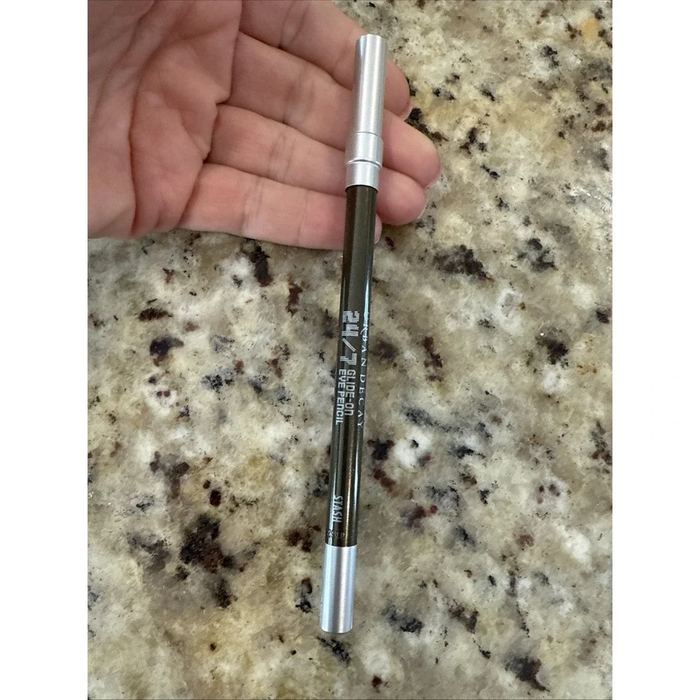 Urban Decay‎ 24/7 Glide On Eye Pencil. Stash. 4115
